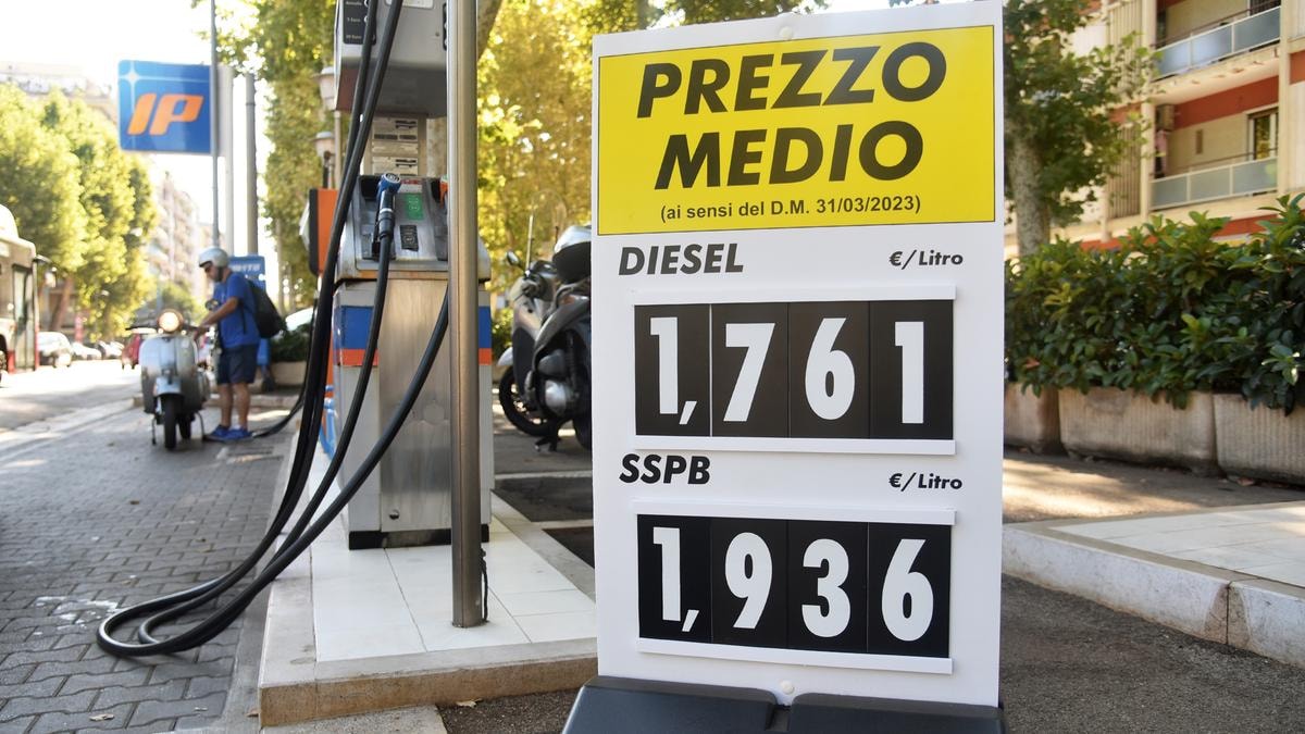 Carburanti, il prezzo del diesel aumenterà fino a 1,5 centesimi al litro nei prossimi cinque anni