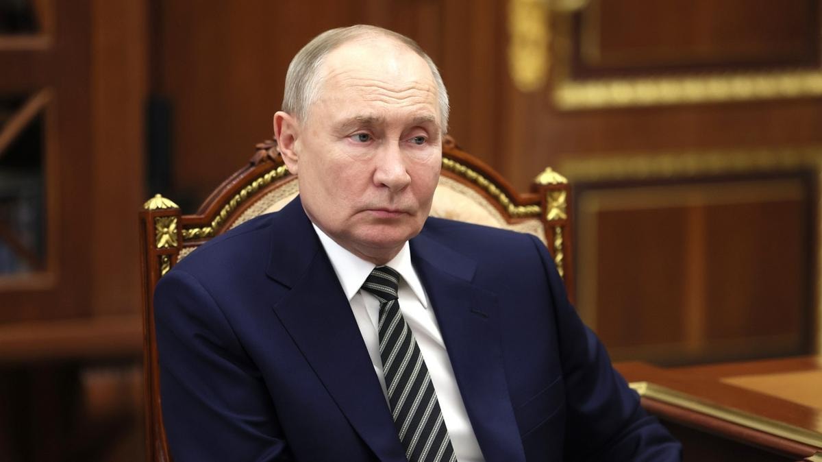 Putin detta le condizioni sull’Ucraina: sì al cessate il fuoco solo se per una pace duratura. Consegnata agli Usa la lista delle richieste