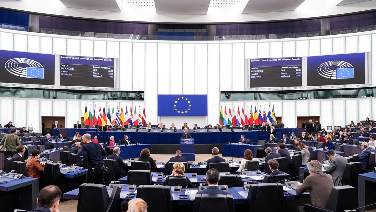Nuova inchiesta per corruzione al Parlamento Europeo, nel mirino lobbisti di Huawei. Perquisizioni e arresti