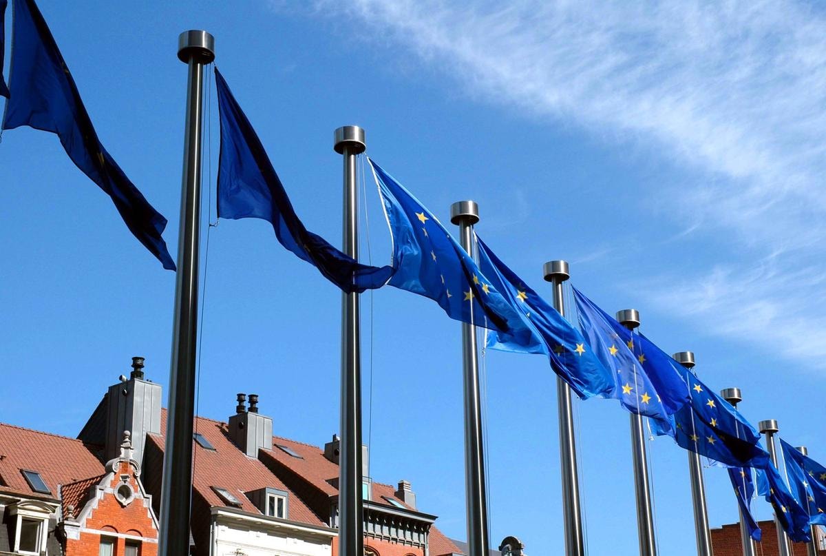 L’Ue toglie le sanzioni a quattro cittadini russi: c’è anche la sorella dell’imprenditore Alisher Usmanov