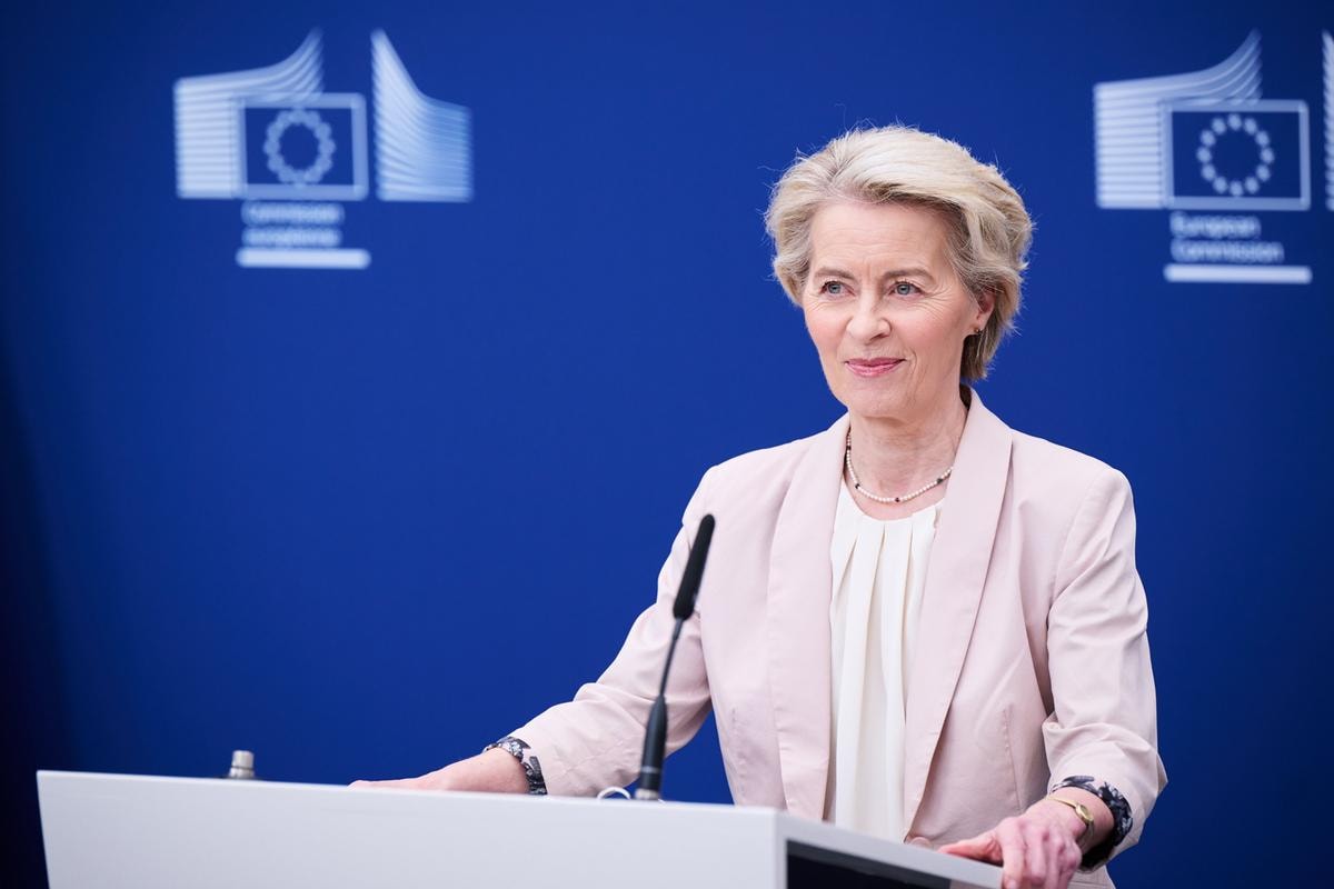 URSULA VON DER LEYEN PRESIDENTE COMMISSIONE EUROPEA