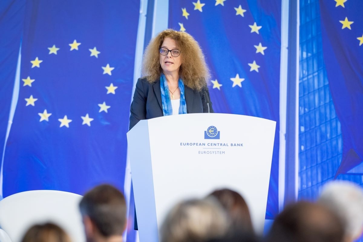 Bce: le banche europee si preparino a chiedere più liquidità, i rifinanziamenti non sono un sintomo di stress