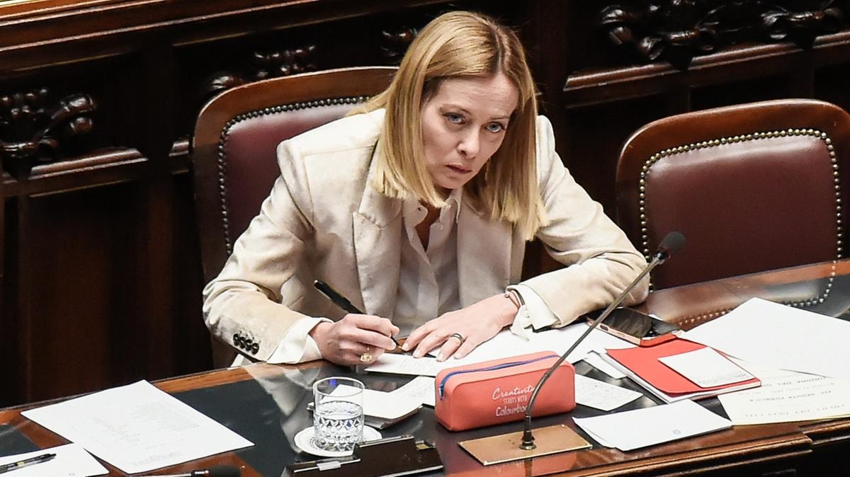Ue, Giorgia Meloni: ok all’euro digitale ma non sostituisca il contante