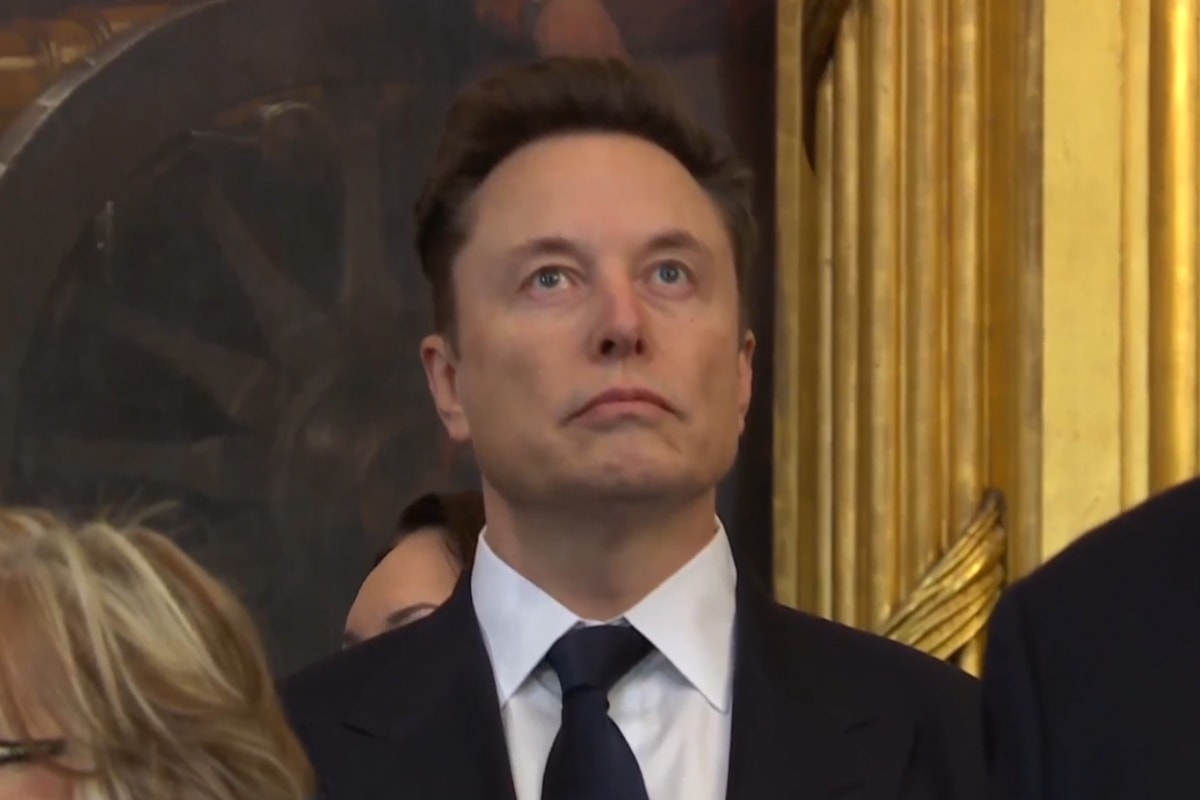 ELON MUSK AD TESLA