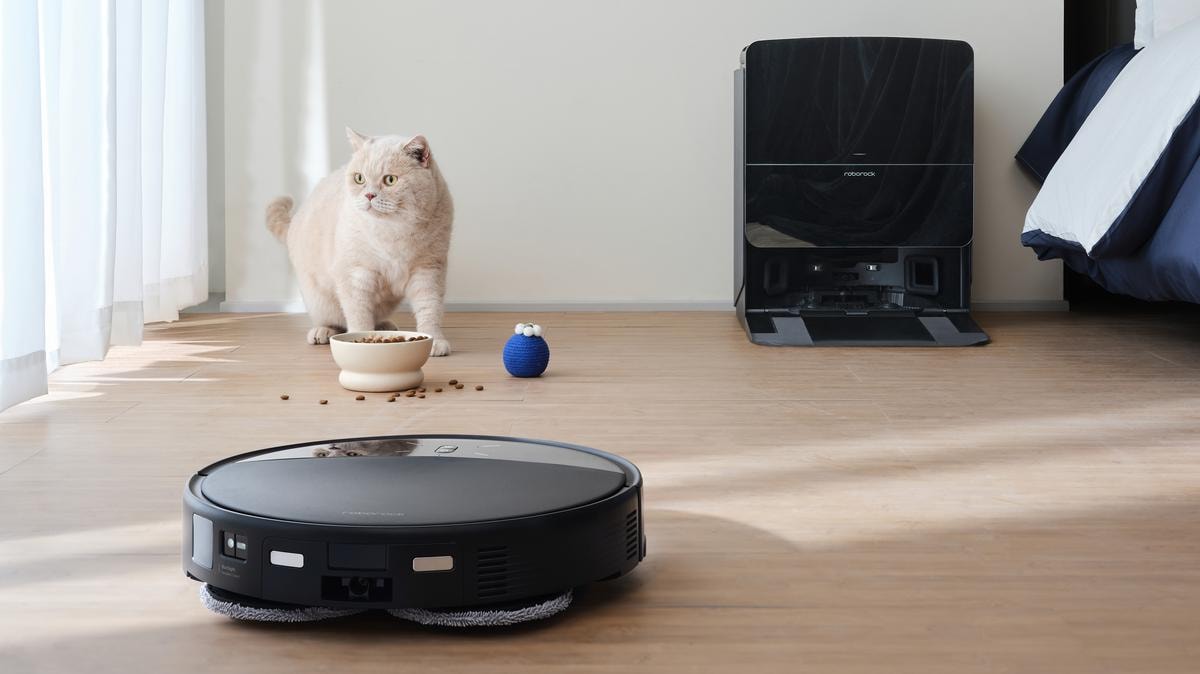 Roborock Saros 10R, casa pulita con l’AI senza sporcarsi le mani