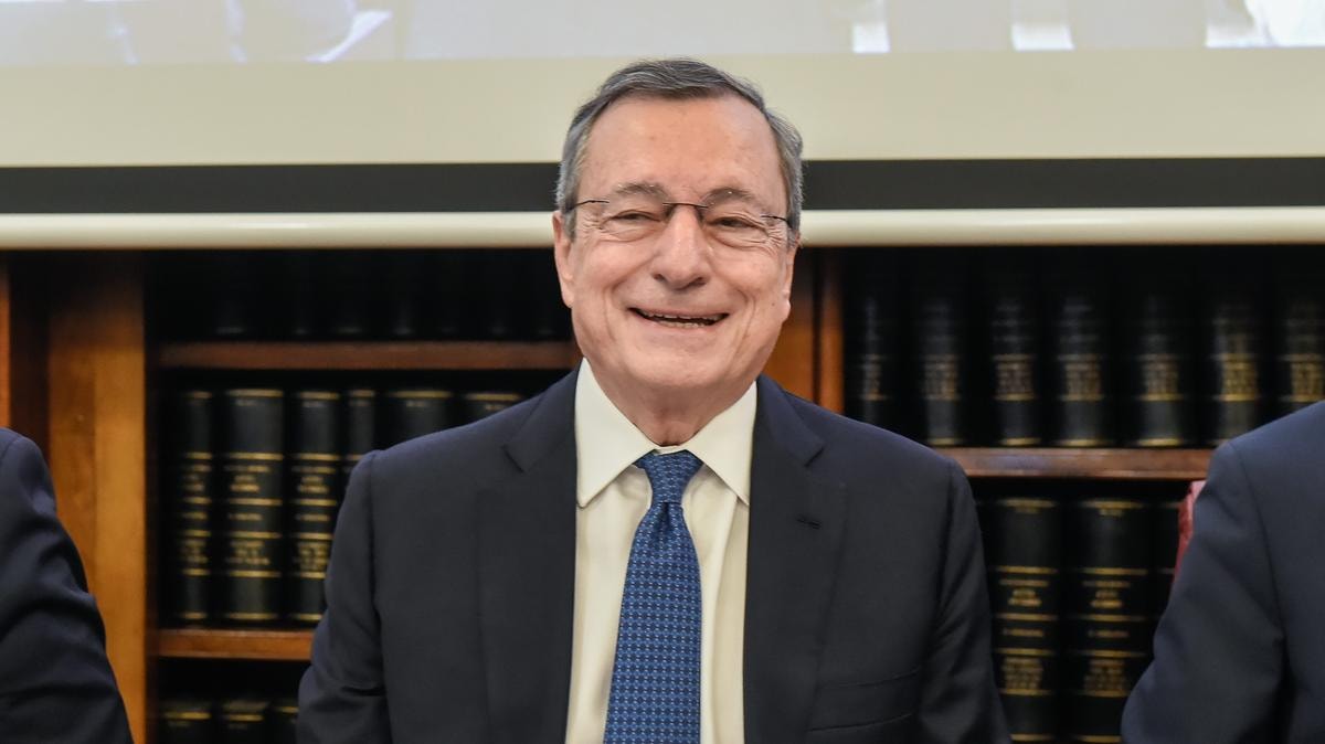 Difesa, l’allarme di Mario Draghi: c’è il rischio che la Germania si riarmi e gli altri Paesi europei no