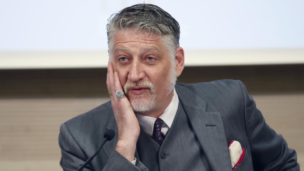 Arte, mercato a rischio. Ma il ministro Giuli assicura che l’Iva verrà ridotta