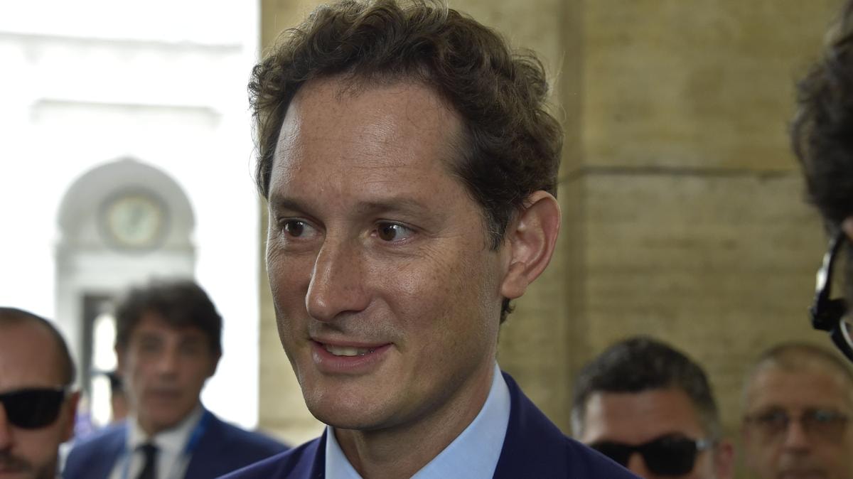John Elkann: in Exor 2 miliardi per un’operazione come Philips. Ma non sarà nella difesa