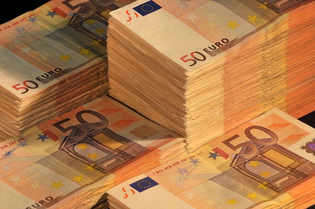 Banconote da 50 euro fuori uso da aprile: ecco dove e perché alcune non saranno più accettate