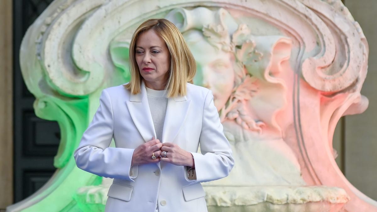Dazi, la premier Meloni: scelta sbagliata ma non una catastrofe. L’Italia proporrà all’Ue la revisione del Patto di Stabilità 