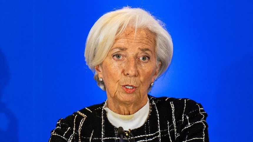 Eurozona a rischio recessione con i dazi. I mercati temono anche la contrazione Usa. Le conseguenze per Bce e Fed