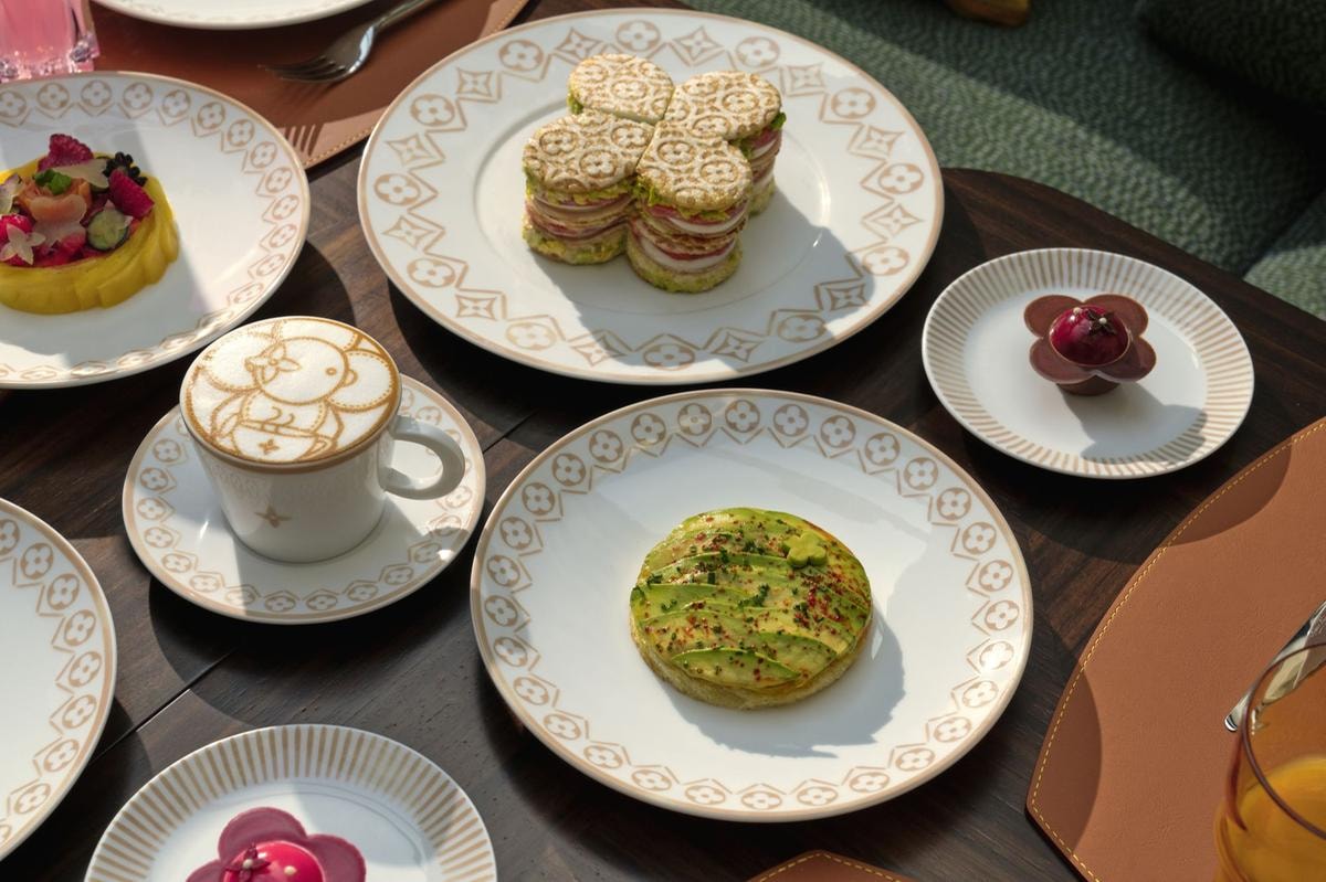 Riapre la storica boutique milanese di Louis Vuitton. Con molte novità