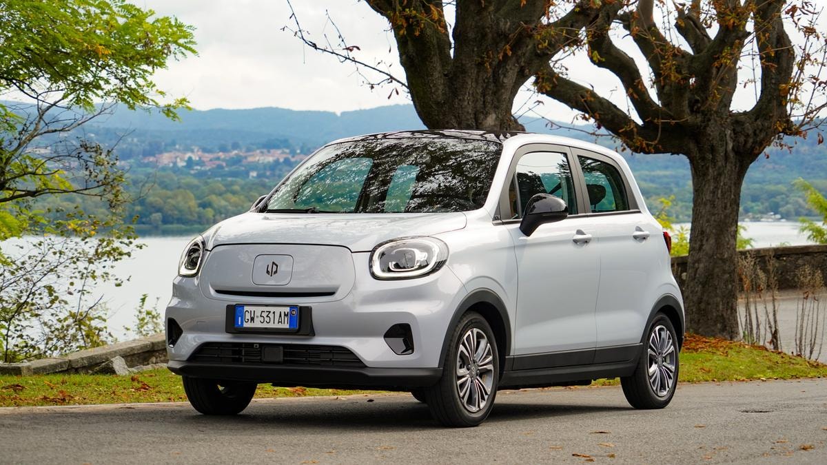 Stellantis ferma la produzione della Leapmotor T03 in Polonia, valutate nuove opzioni in Europa