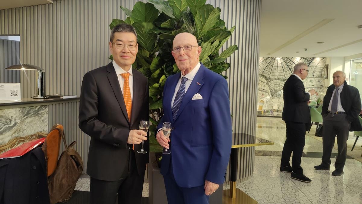 Da sinistra, Xuan Cheng e Mario Boselli (courtesy Iccf)