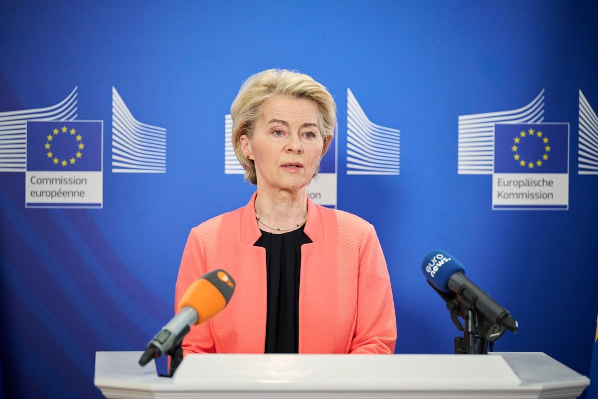 Dazi, Ursula von der Leyen accoglie con favore la pausa di Trump: passo importante per stabilizzare economia