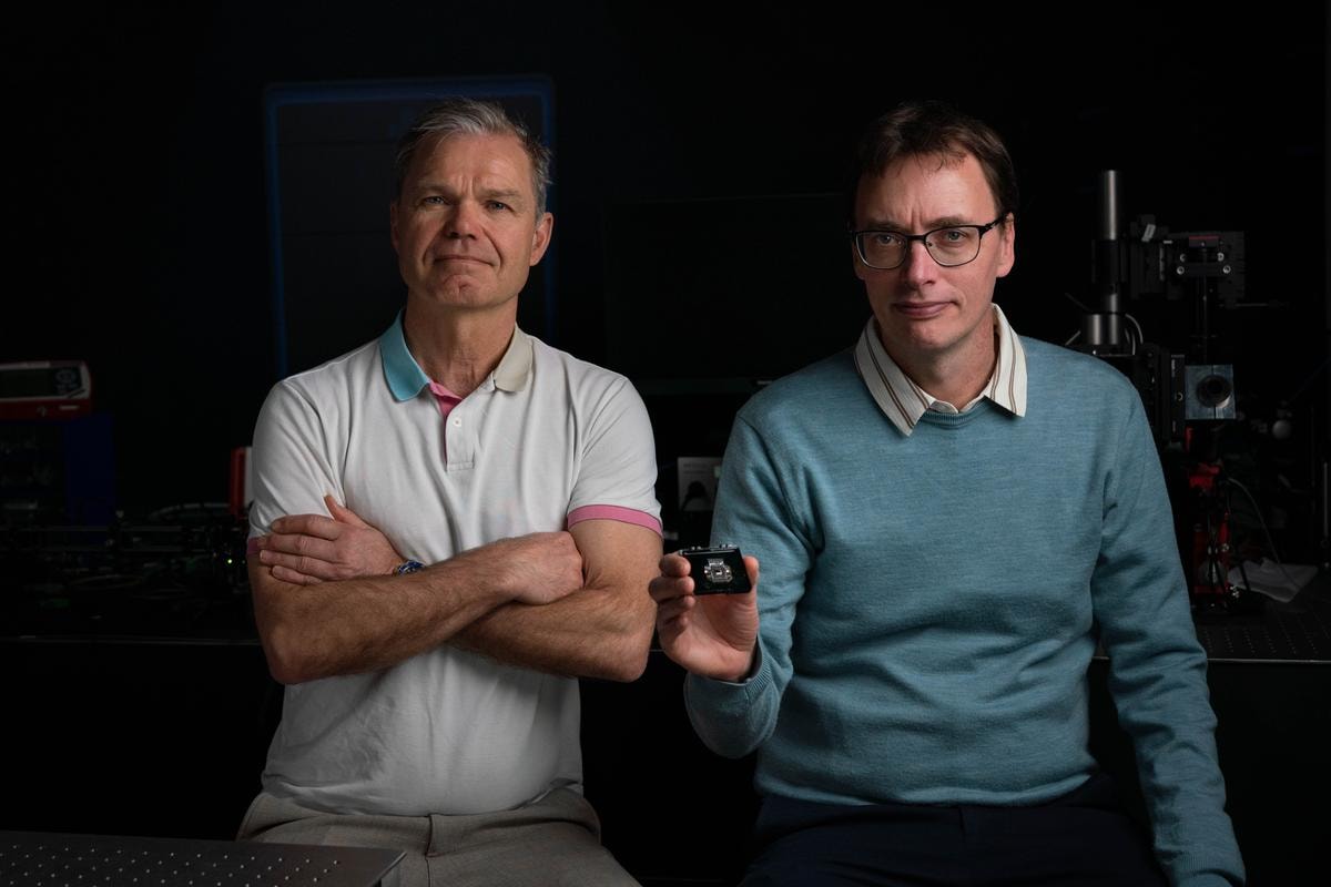 Kurt Stokbro, ceo di Quantum Sparrow (sulla sinistra) e Peter Lodahl, fondatore e chief quantum officer