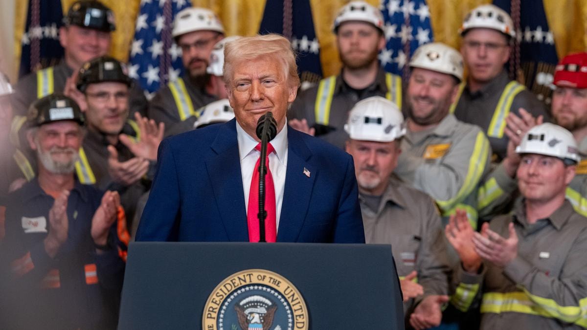Che cos’è l’insider trading e perché accusano Donald Trump dopo il rimbalzo della borsa Usa