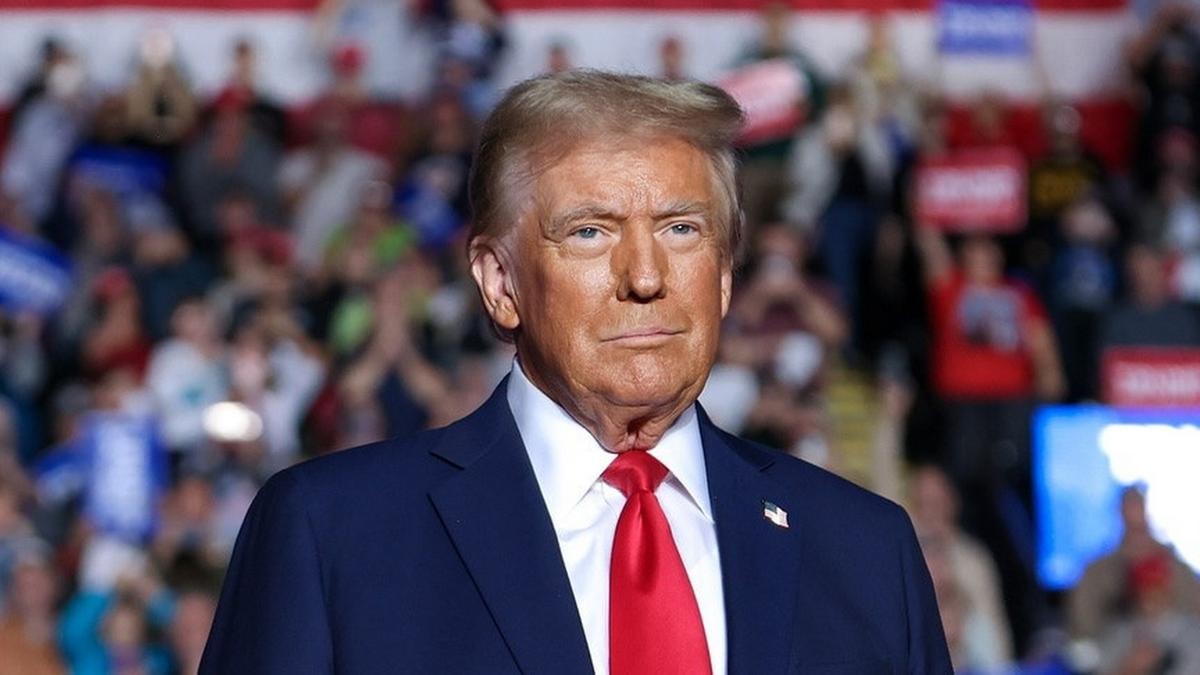 DONALD J. TRUMP PRESIDENTE USA