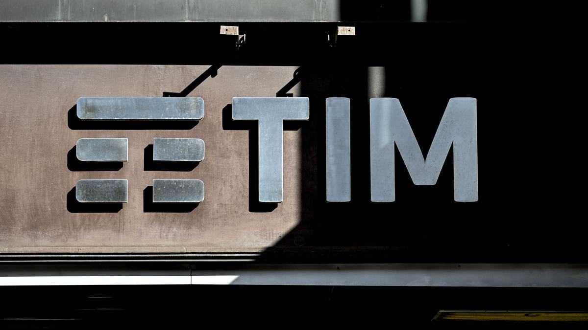Tim, Mef e Retelit firmano l’accordo per la cessione di Sparkle: operazione da 700 milioni