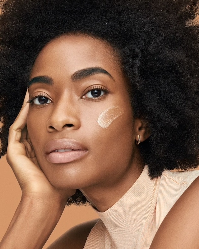 Una adv Shiseido (ph official website)
