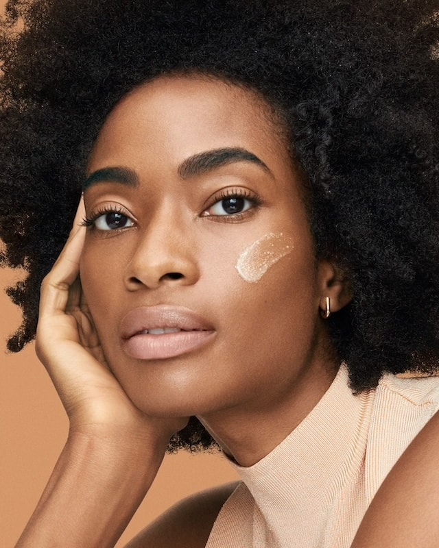 Una adv Shiseido (ph official website)