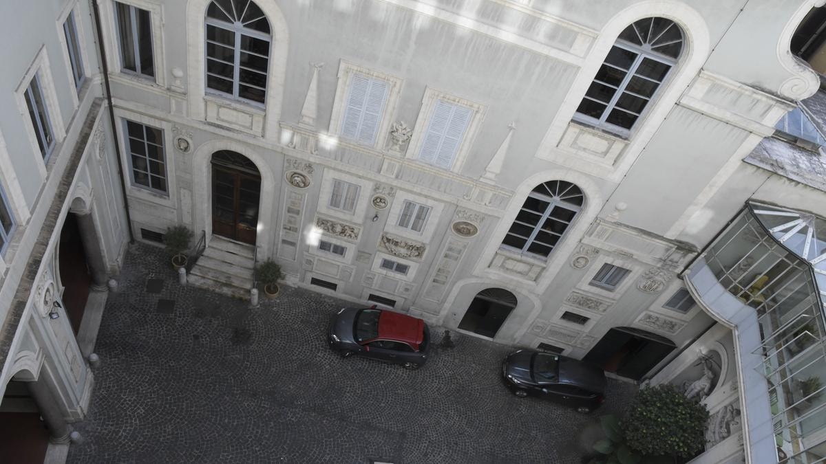 Mps, un hotel a 5 stelle nella vecchia sede della banca a Roma. Ecco di quale catena