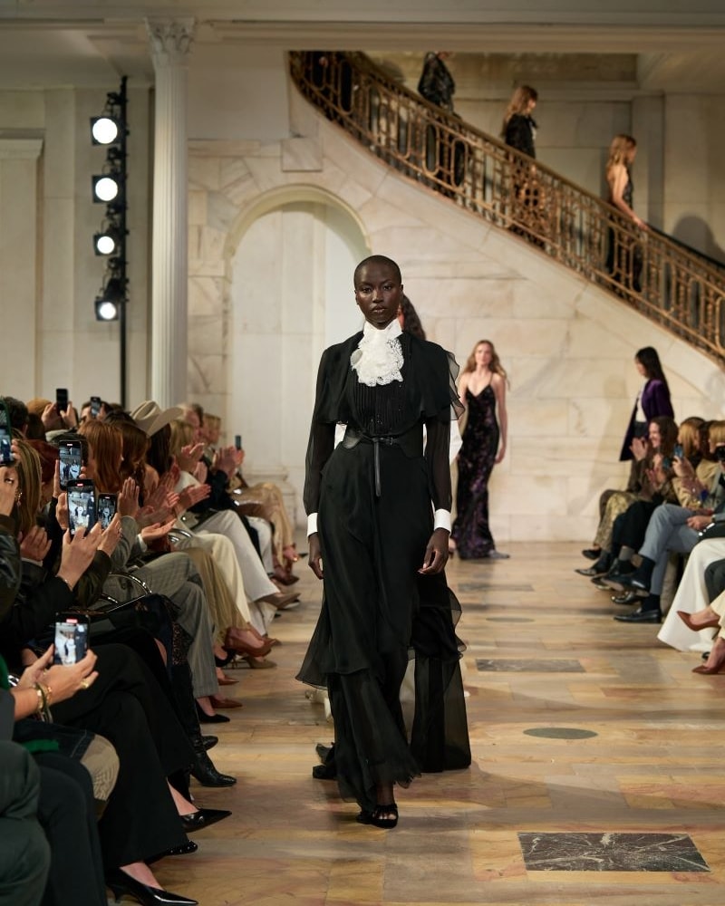 Il finale dello show Ralph Lauren Collection fall 2025 (courtesy Ralph Lauren)
