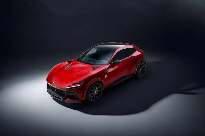Novitec Esteso trasforma la Ferrari Purosangue: più larga, più potente, più esclusiva. Per veri intenditori
