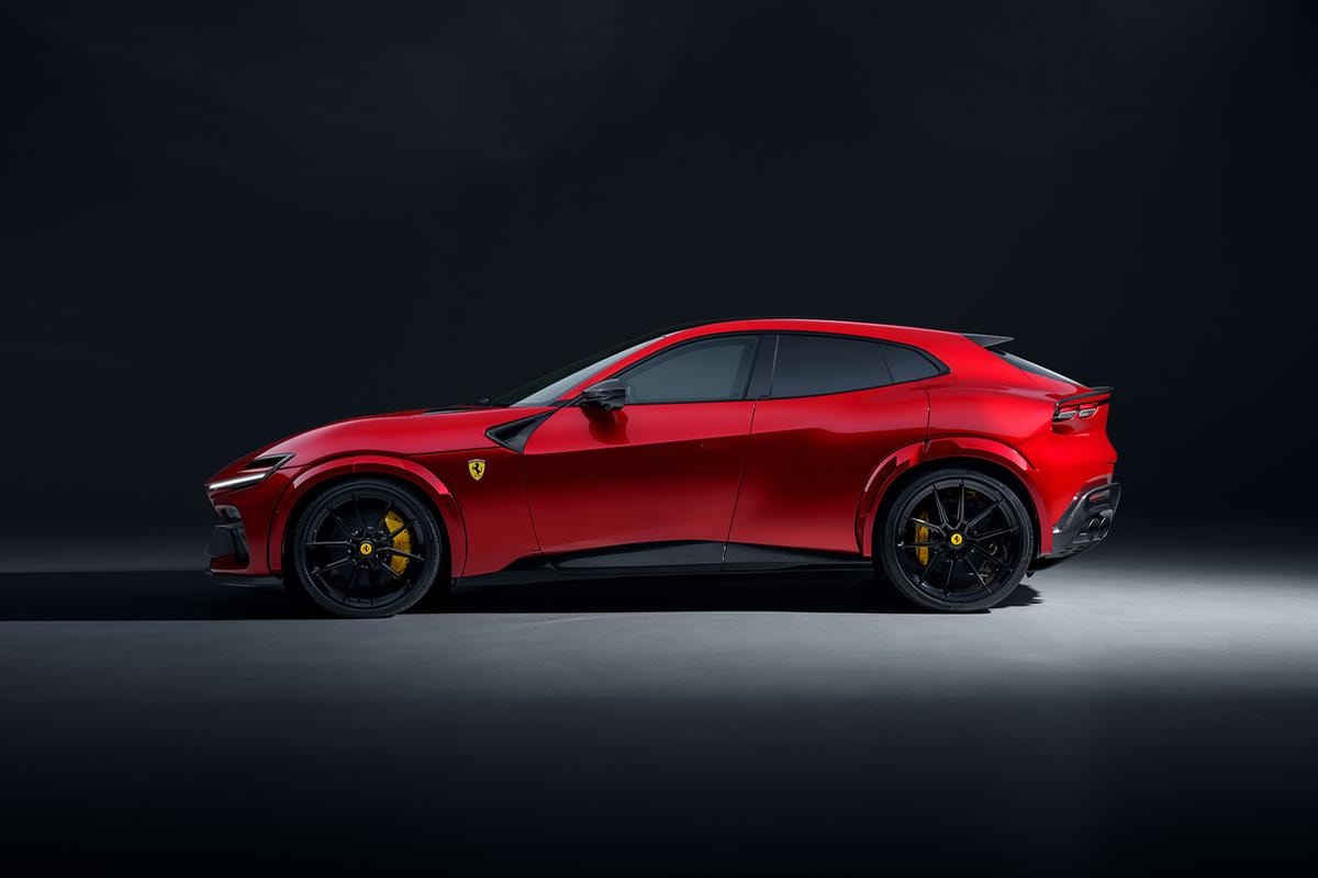 Novitec Esteso trasforma la Ferrari Purosangue: più larga, più potente, più esclusiva. Per veri intenditori
