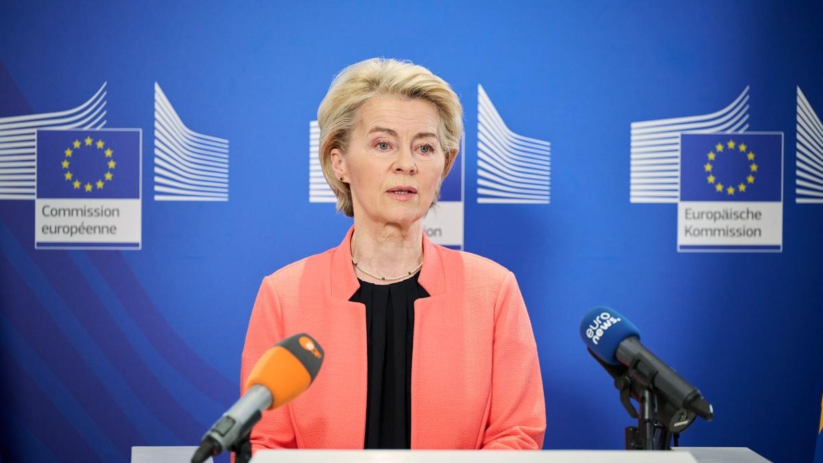 Dazi, possibile incontro tra Donald Trump e Ursula von der Leyen al funerale di papa Francesco. La Commissione: non è escluso