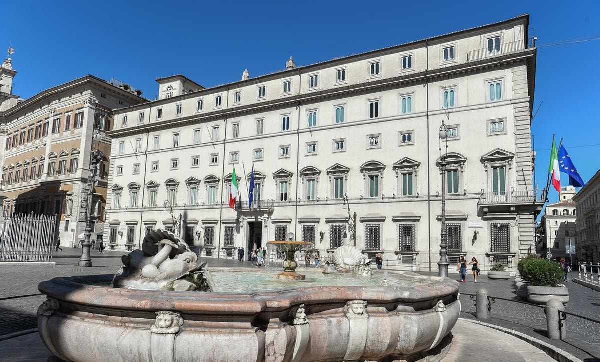 Unicredit, ecco il decreto del governo che impone i diktat per l’ops su Banco Bpm 