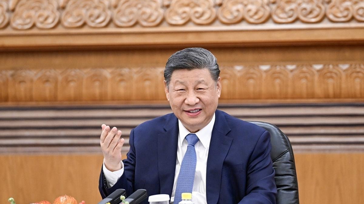 Cina, Xi Jinping si prepara alla sfida dei dazi con Trump rafforzando il controllo interno