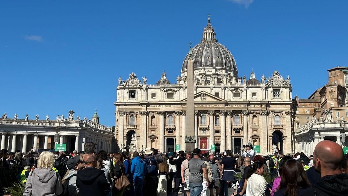 Funerali di Papa Francesco, i numeri e il dietro le quinte della funzione a San Pietro