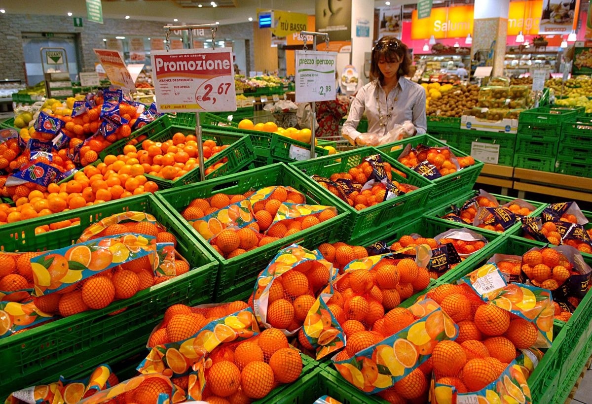 Food&amp;Beverage: il settore difensivo che batte lo Stoxx600 nel 2025. Ecco le 10 azioni sui cui puntare