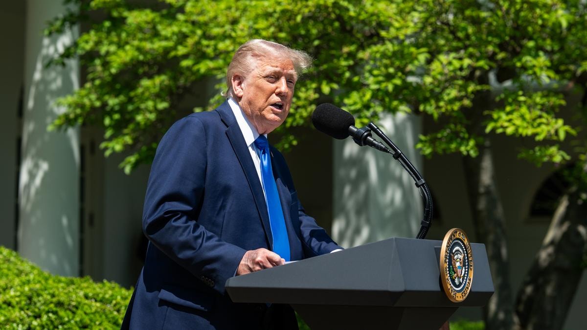 Dazi, Donald Trump: raggiunto l’accordo con il Regno Unito. È il primo di una lunga serie