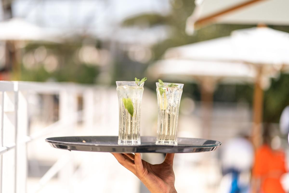 Due cocktail Hugo al St-Germain Riviera Club del Foro Italico.