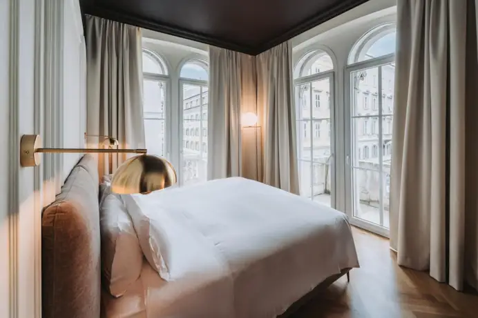 Hotel Continentale: l’arte della boiserie nel cuore di Trieste