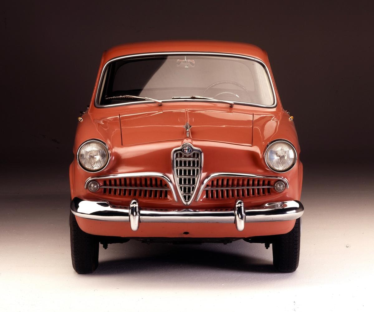 Alfa Romeo Giulietta 1955: compie 70 anni la berlina che ha motorizzato i sogni degli italiani