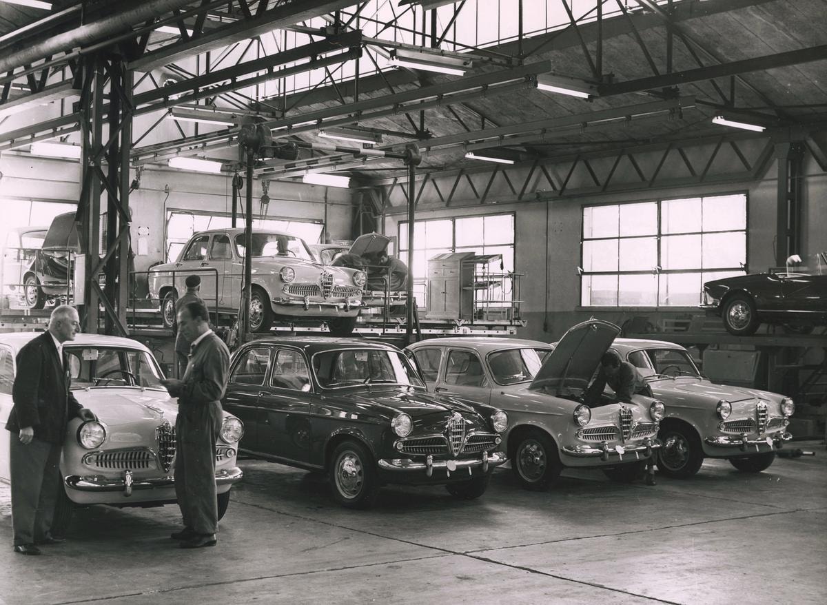 Alfa Romeo Giulietta 1955: compie 70 anni la berlina che ha motorizzato i sogni degli italiani