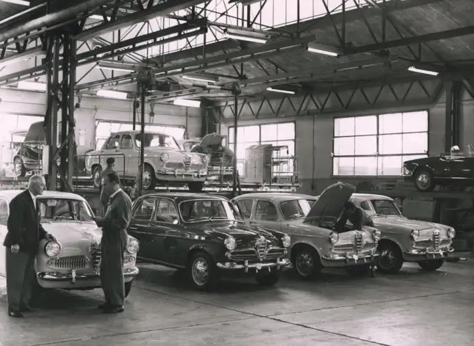 Alfa Romeo Giulietta 1955: compie 70 anni la berlina che ha motorizzato i sogni degli italiani