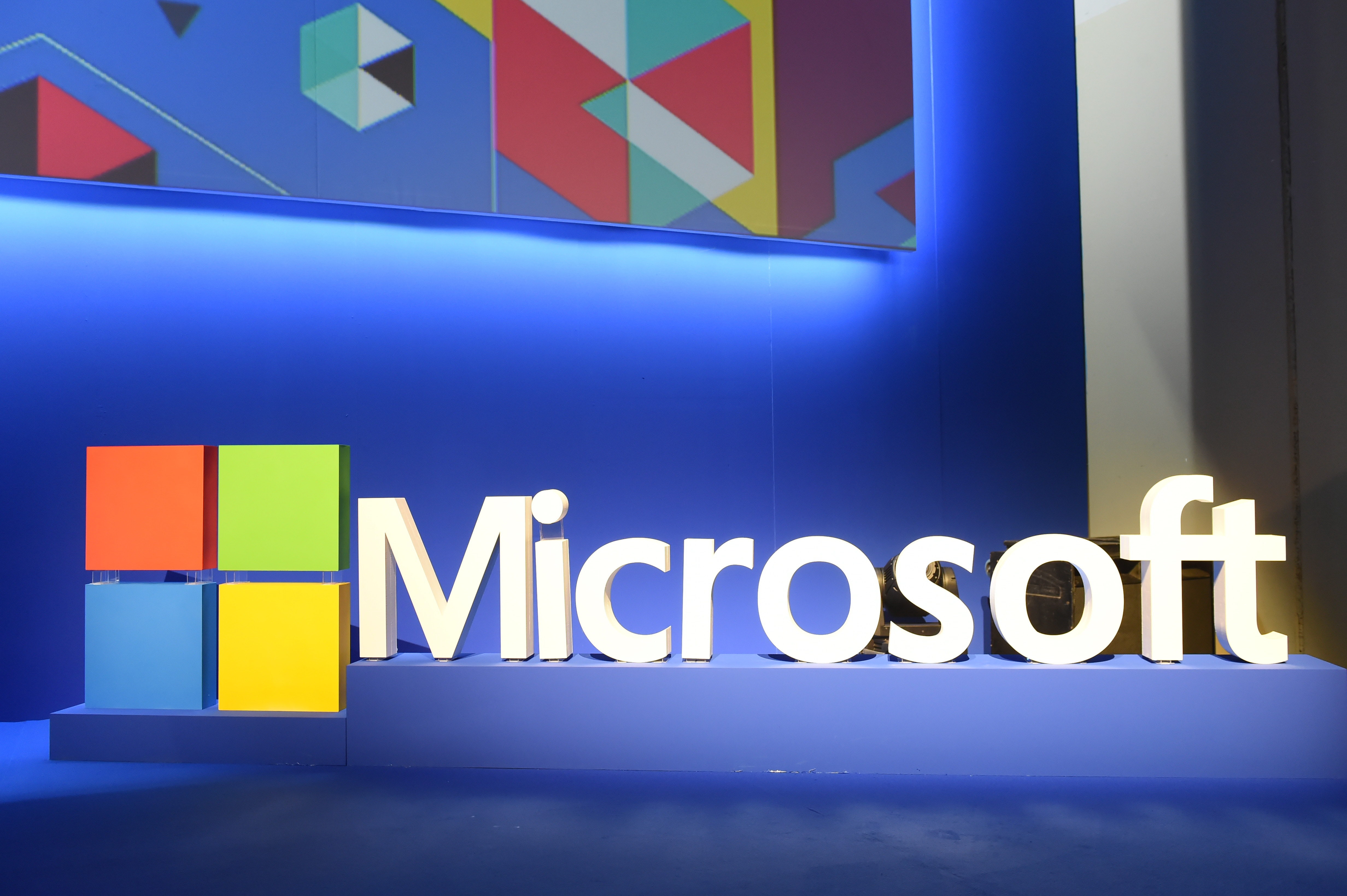 Cos'è successo oggi sui mercati: dalla trimestrale mista di A2A a Microsoft che taglierà il 3% dell'intera forza lavoro
