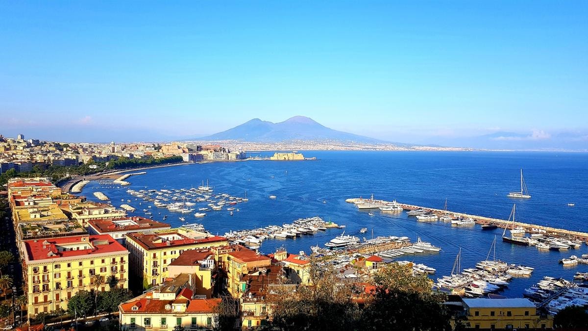 La Louis Vuitton America’s Cup 2027 si disputerà a Napoli