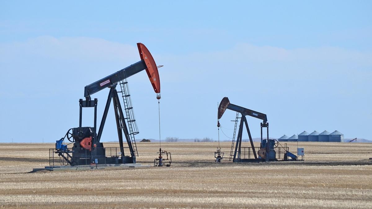 Petrolio, i prezzi scendono di oltre il 3% dopo l’annuncio del possibile accordo Usa-Iran sul nucleare