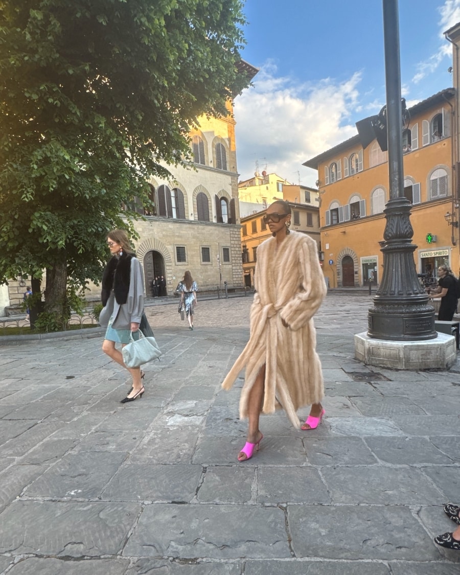 Un look Gucci cruise 2026 (ph Stefano Roncato)