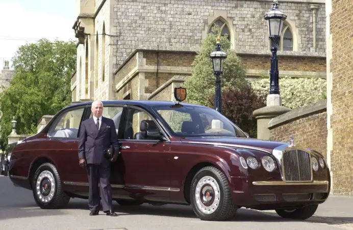 The Bentley State Limousine realizzata per il Giubileo d'oro della Regina Elisabetta.