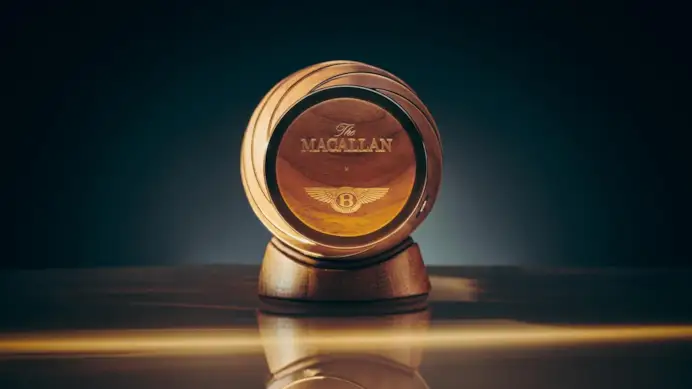 Il liquido di The Macallan Horizon è il risultato di un assemblaggio di 6 piccole botti.