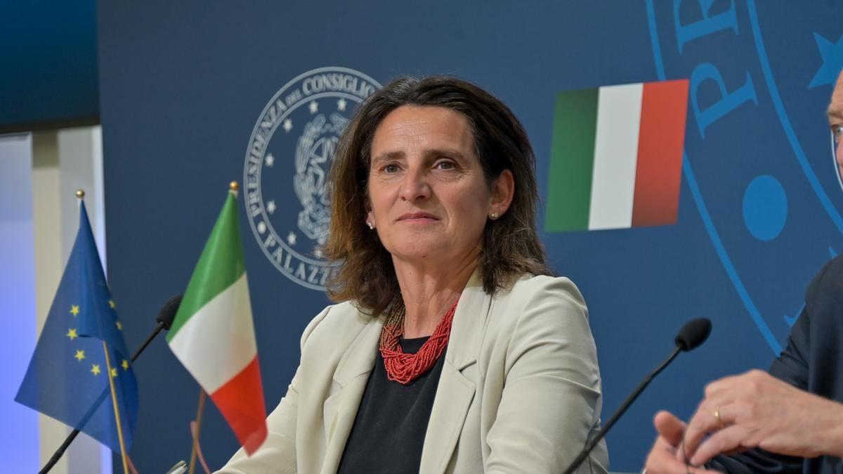 Unicredit-Commerzbank, la commissaria Ue alla competitività Teresa Ribera: non ci esprimiamo su procedure in corso