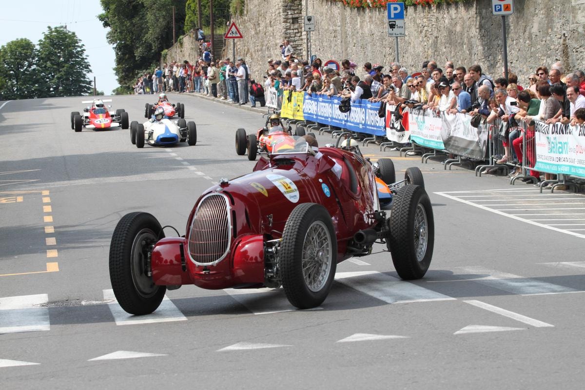 Giacomo Agostini e le leggende del motorsport al Bergamo Historic Gran Prix 2025