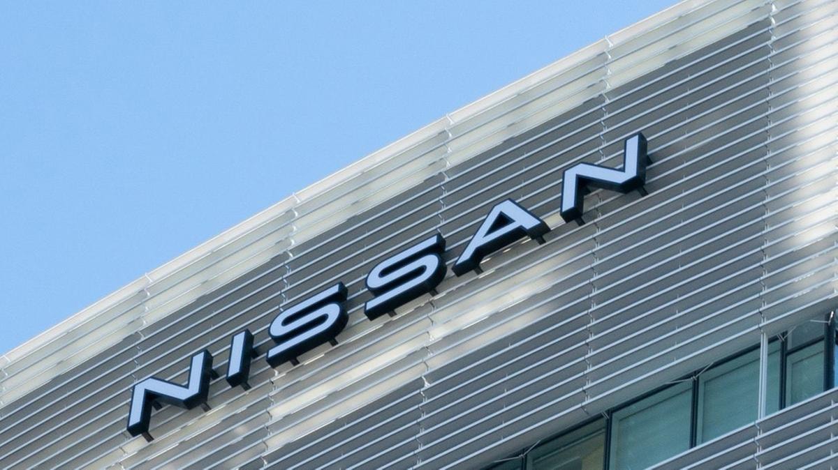 Nissan pianifica un maxi piano di rifinanziamento da 7 miliardi di dollari con il sostegno del governo Uk
