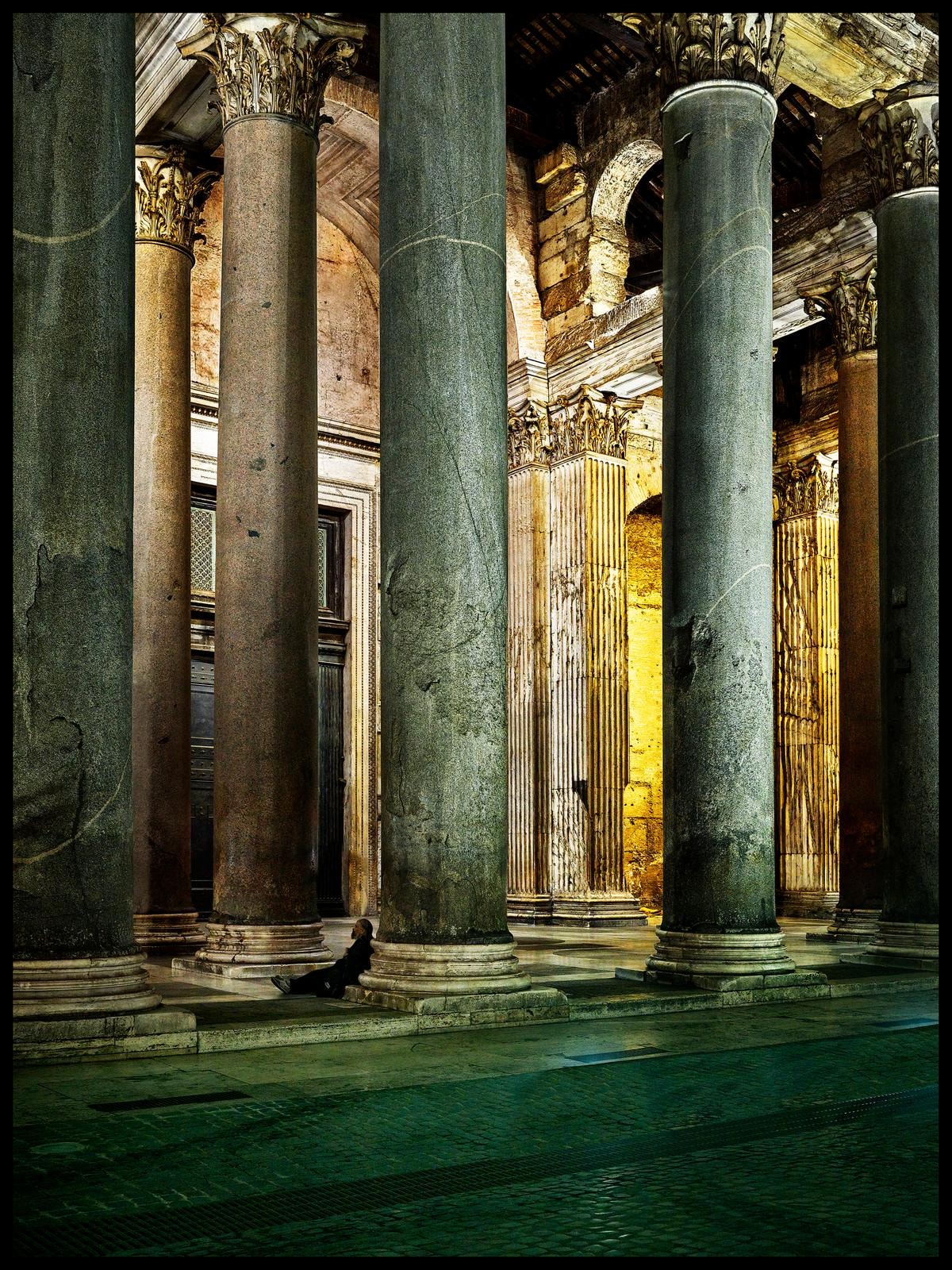 Albert Watson e la Roma segreta: un atlante visivo tra ombra e luce